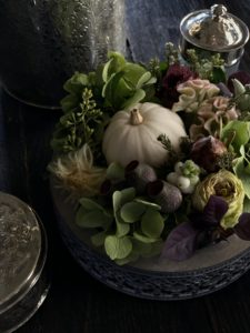 岐阜市花屋　岐阜花屋　花屋　グリーンヴェール グリーンベール　フラワーレッスン 1daylesson　ハロウィン　halloween　フラワーアレンジメント　南瓜　かぼちゃ　ケイトウ　トルコキキョウ　フィリか　ユーカリ　トランペット