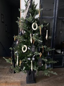 岐阜市花屋　岐阜花屋　花屋　グリーンベール 　グリーンヴェール greenveil　candlestudioMAGIERA　MAGIERA　キャンドル　クリスマスツリー　クリスマス　エストニア